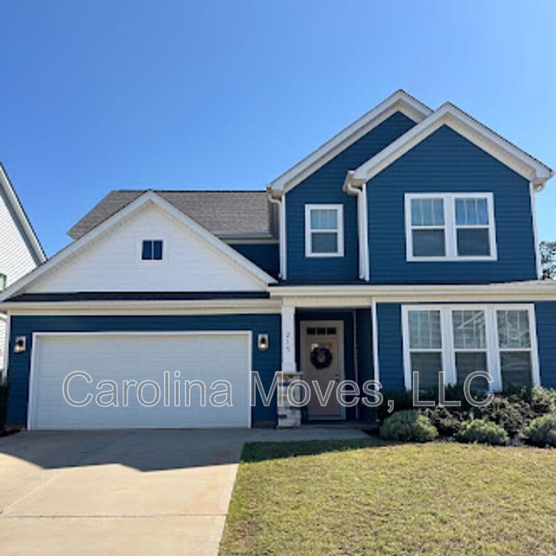 Woodruff House: 215 Fenwick Drive