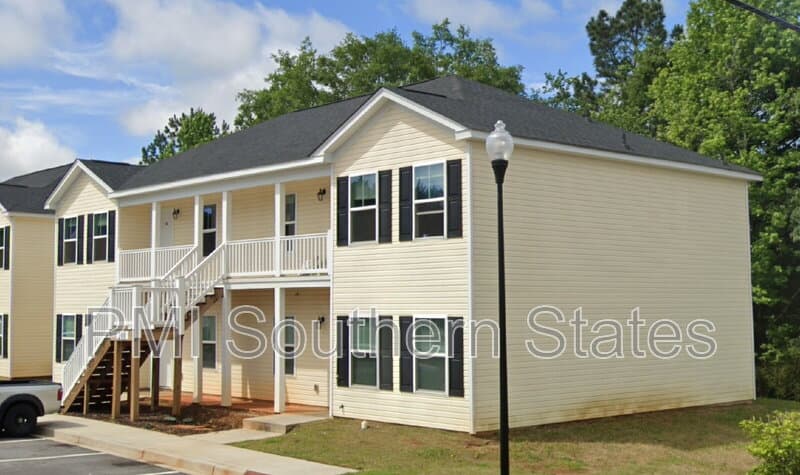 Easley Condo: 200 Walnut Hill Dr