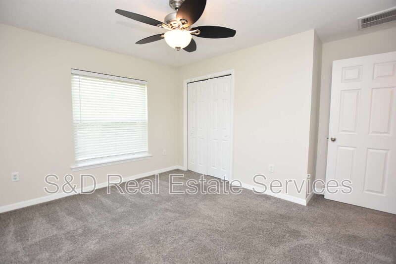 Lakeland House: 5029 1st St. SE