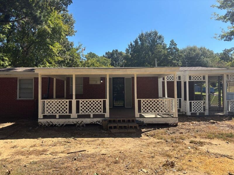 Memphis House: 3957 Balfour St