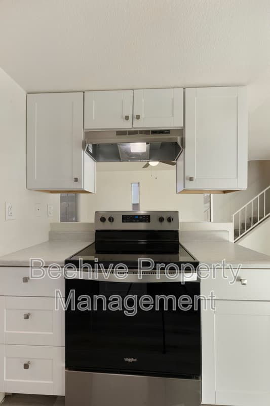 Phoenix House: 2732 E Culver St
