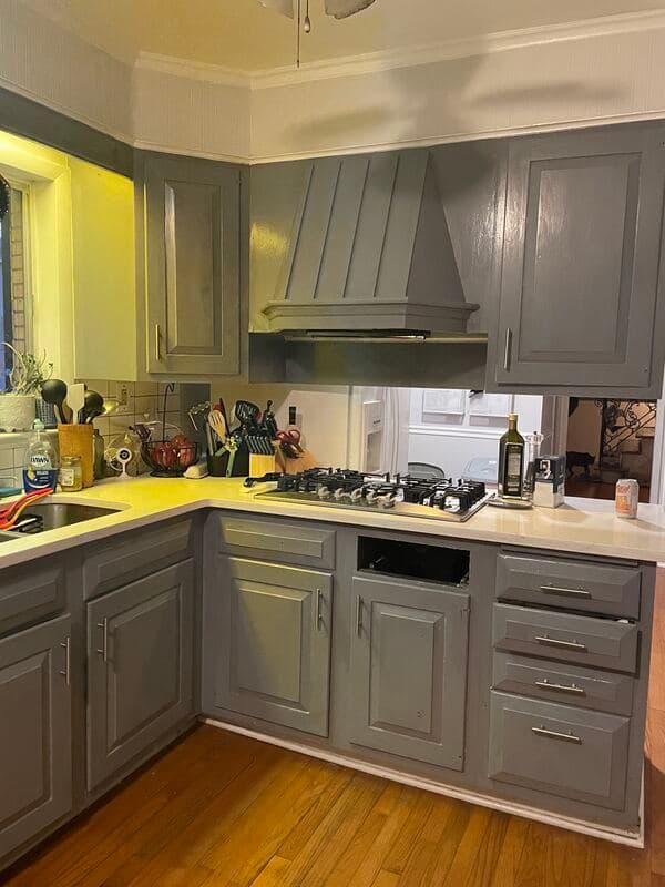Monroe Condo: Bedroom in Mid Century Mini Mansion - All Utilities & Wif Included  - Pool