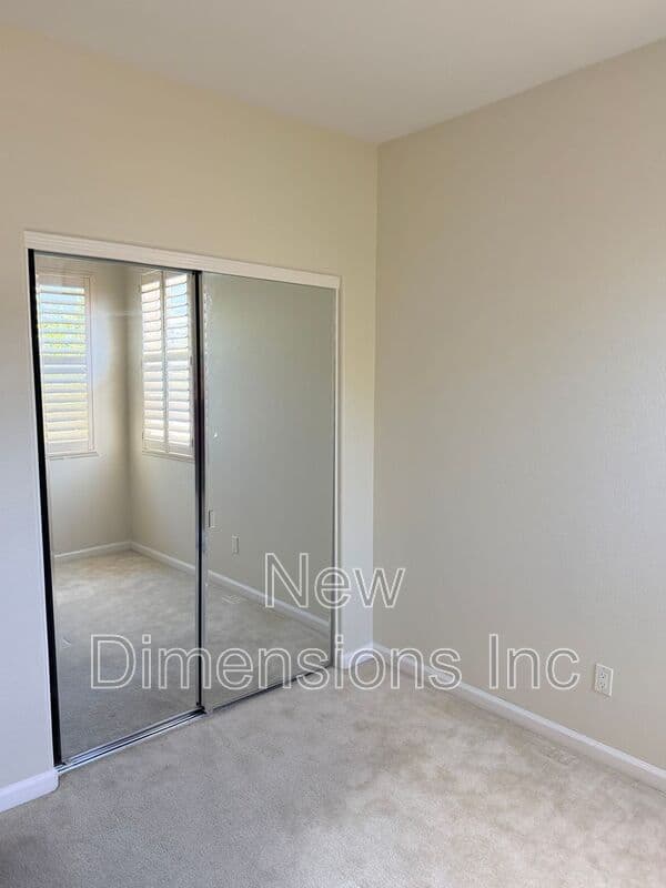Reno House: 299 Gramercy Lane