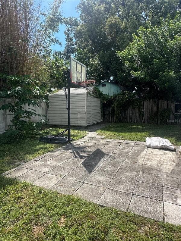 Tampa House: 3802 West San Juan Street