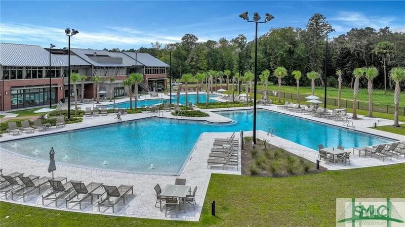Richmond Hill Condo: 157 Lower Creek Drive - 1
