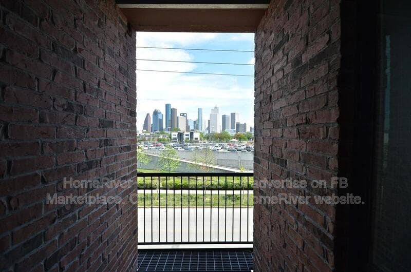 Houston House: 1324 Taft St
