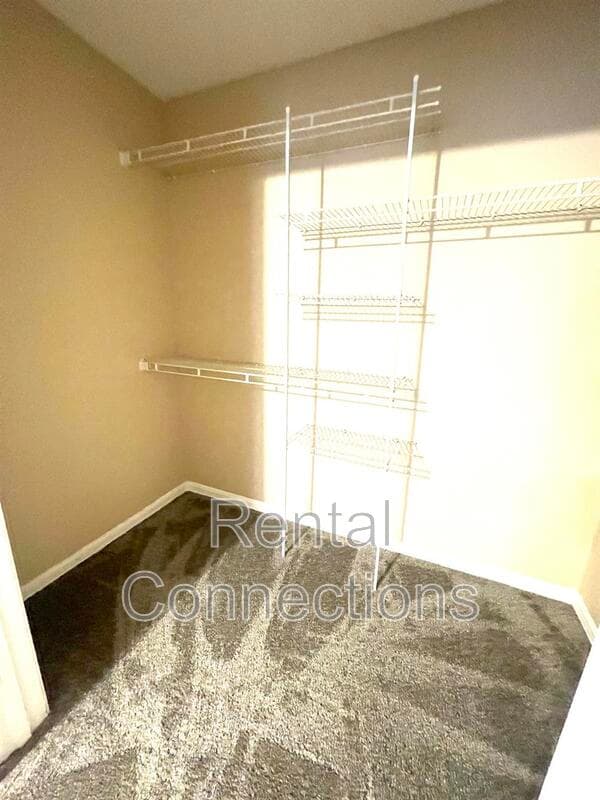 Herrin Condo: 715 Joseph dr.