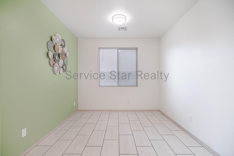 Tolleson House: 10426 W Cordes Rd