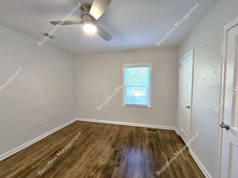 Decatur House: 561 Allendale Dr