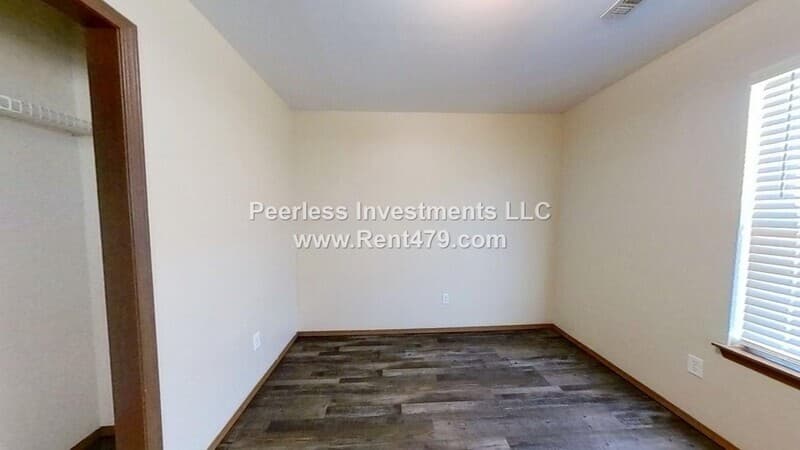 Springdale Condo: 1043-B Vale St