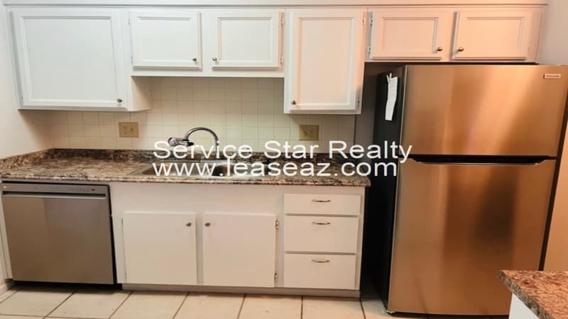 Sun City House: 17230 N Palo Verde Dr