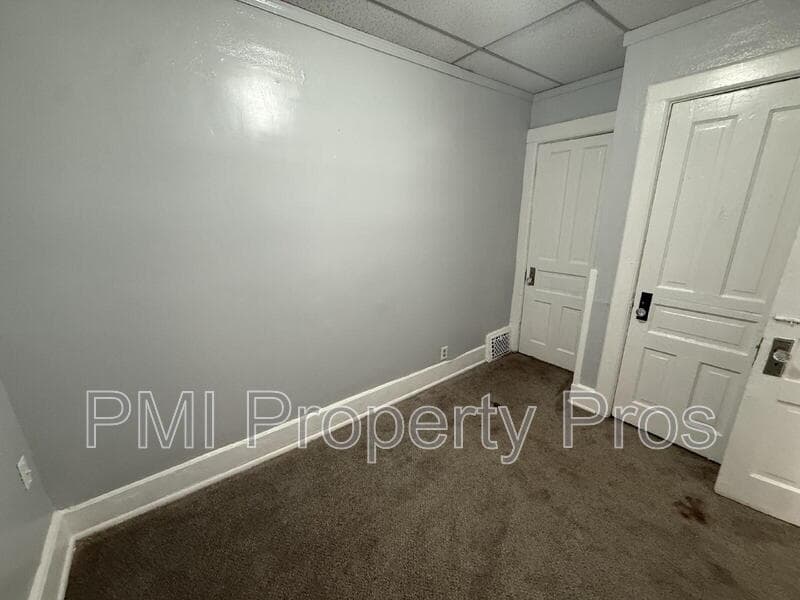 Milwaukee Condo: 1939 N 37th St