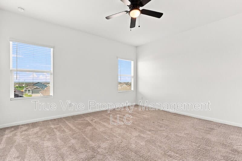 Saint Hedwig House: 5432 Cloves Cove