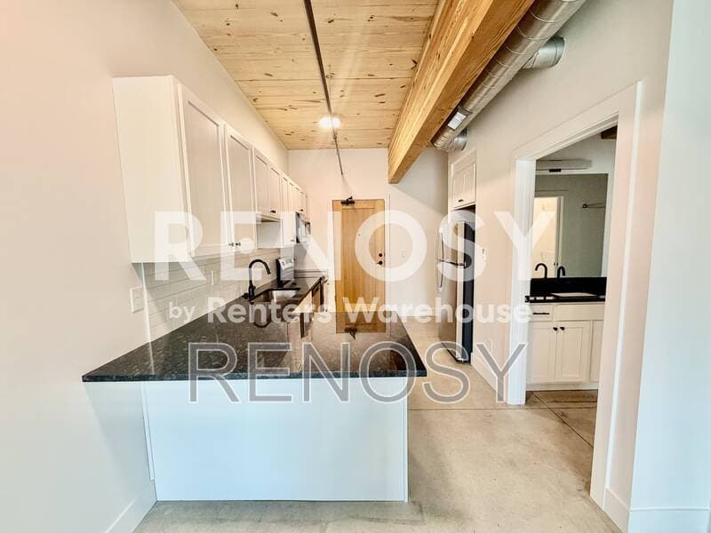 Des Moines Condo: 2701 Ingersoll Ave