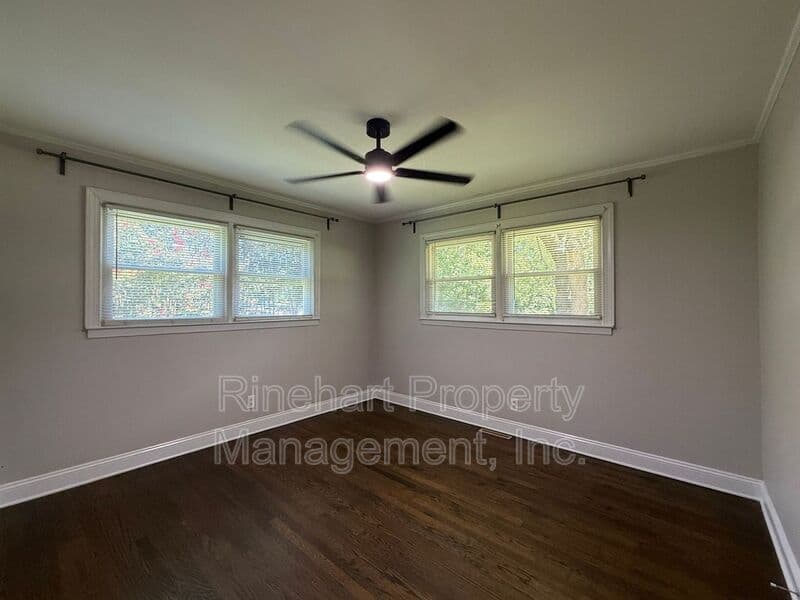Rock Hill House: 645 Greenbriar Avenue