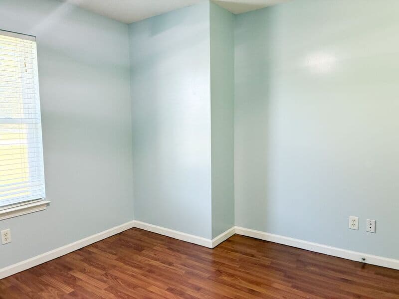 Rincon House: 105 E 9th St