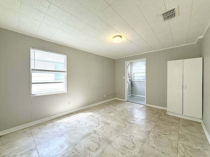 Clearwater House: 1791 Sylvan Drive