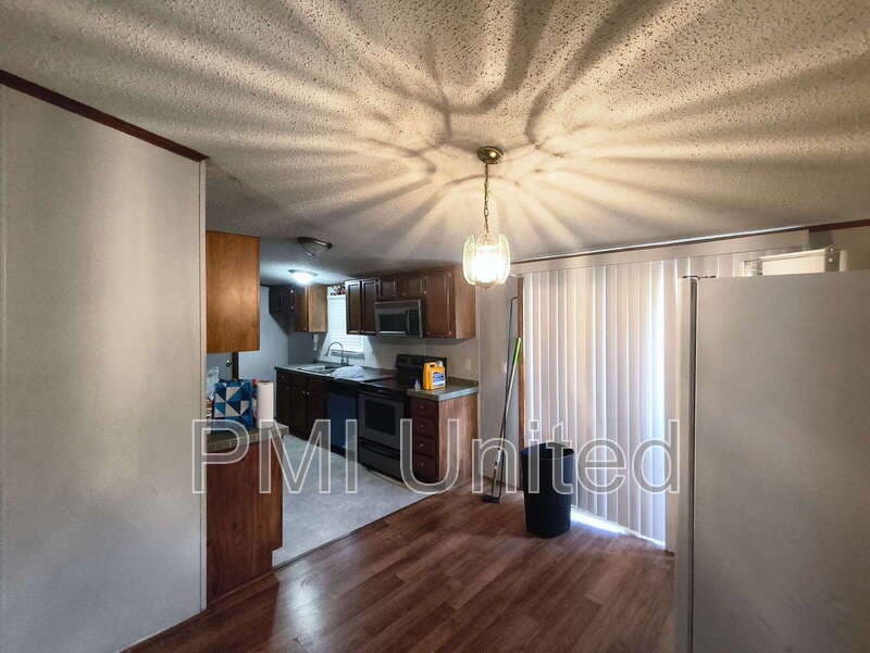 Princeton House: 6640 Pearl Street