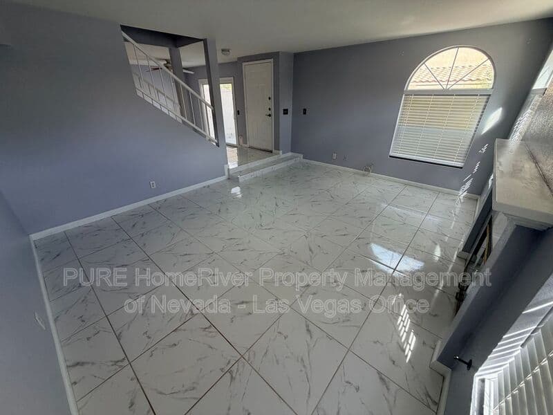 Henderson House: 2832 Mill Point Dr.