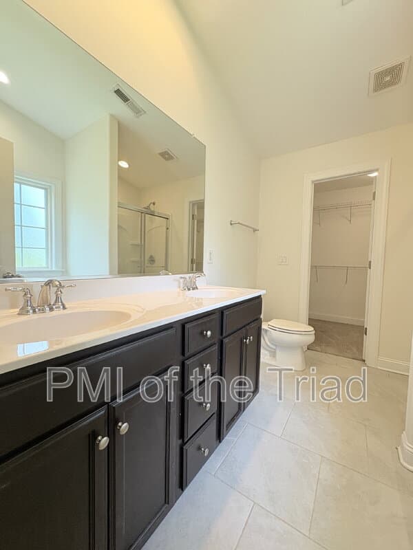 Walkertown Townhome: 2974 York Place Dr