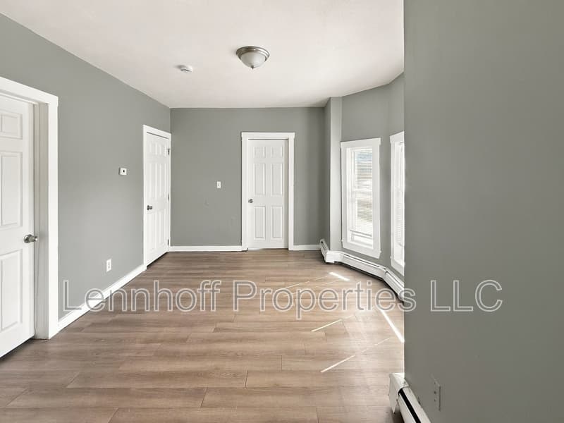 Lowell Condo: 142 Jewett Street - 3