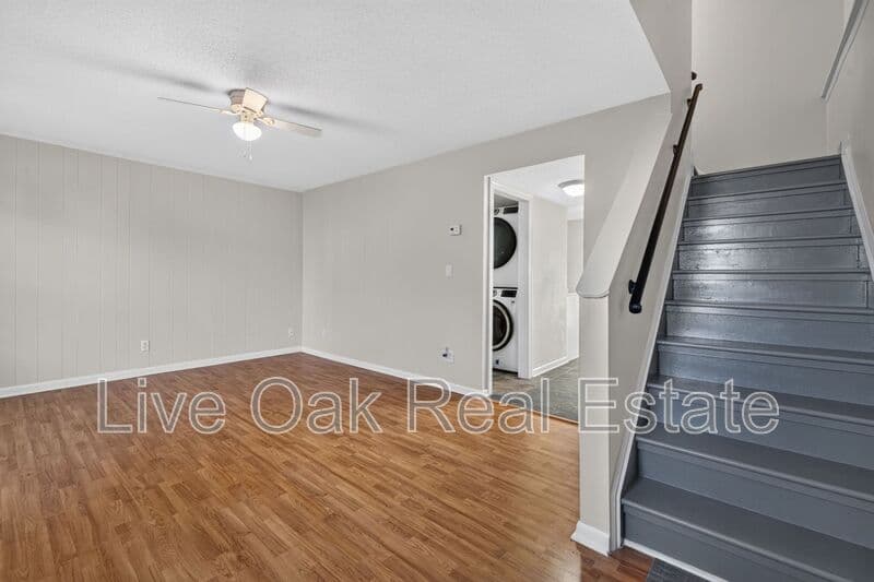 Virginia Beach House: 3061 Breslaw Ct
