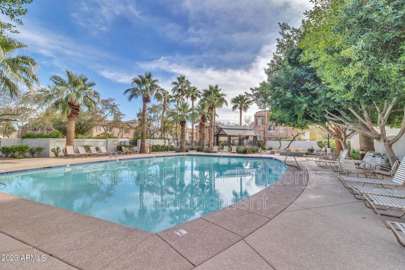 Phoenix House: 5625 S 21st Pl