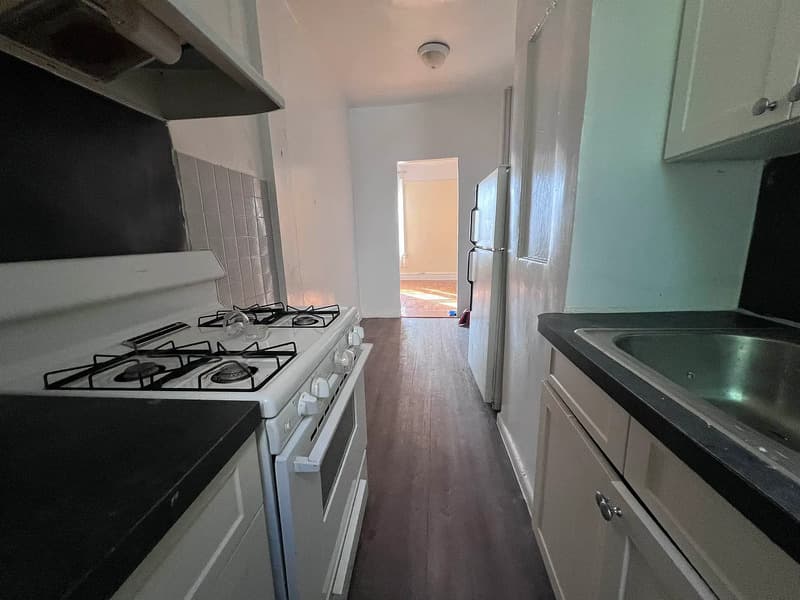Manhattan Condo: 4 Bogardus Pl