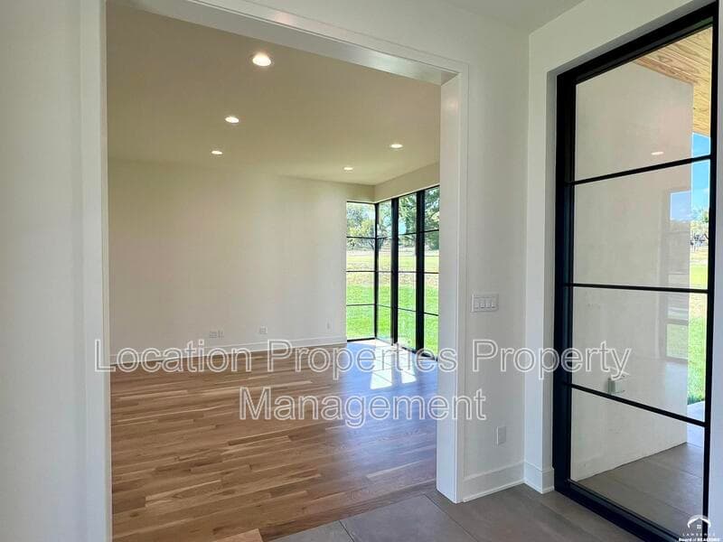 Lawrence House: 1840 Quail Creek Drive