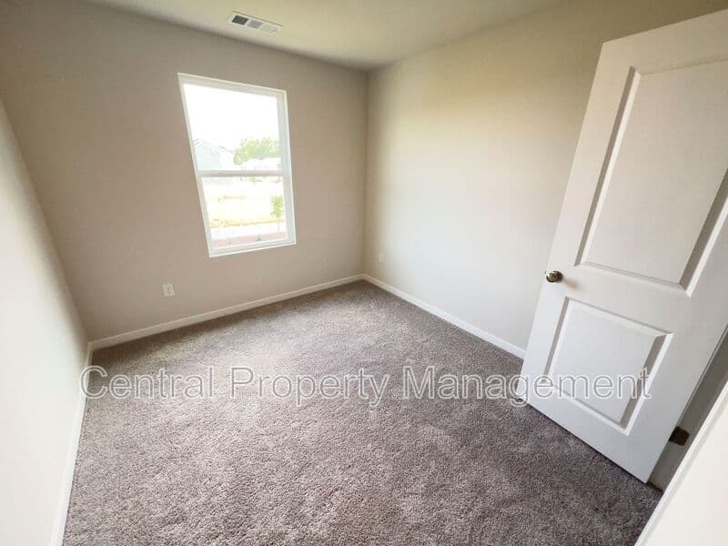 Spartanburg House: 6018 Tavener Drive