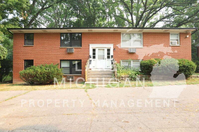 Grand Rapids Condo: 881 Emerald Ave NE