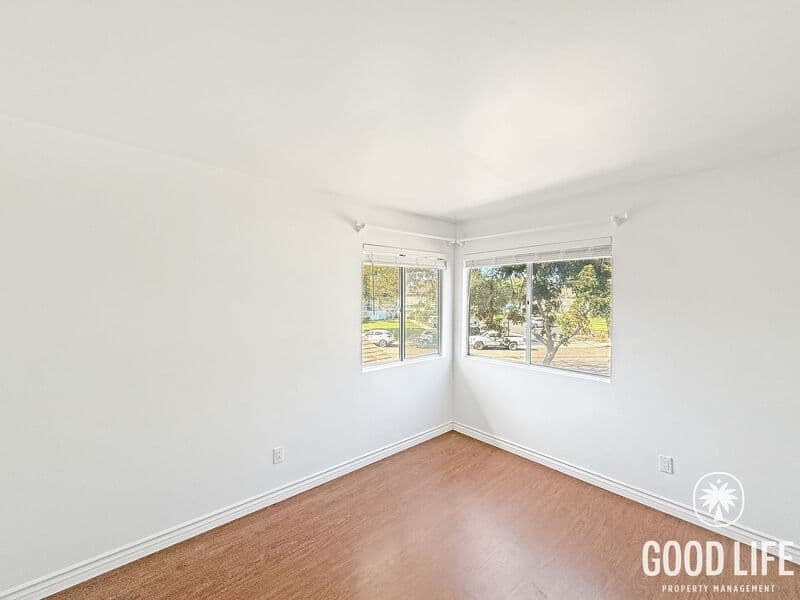 Oceanside Townhome: 827 Shelter Cove Way
