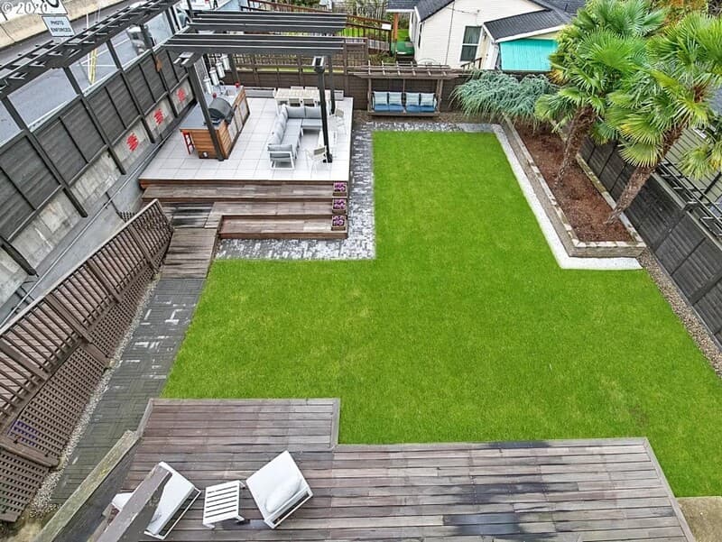 Portland House: 6020 Northeast Willow Street