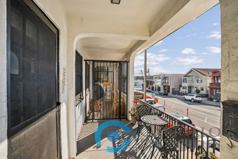 San Diego Apartment: 2241 Fourth Ave