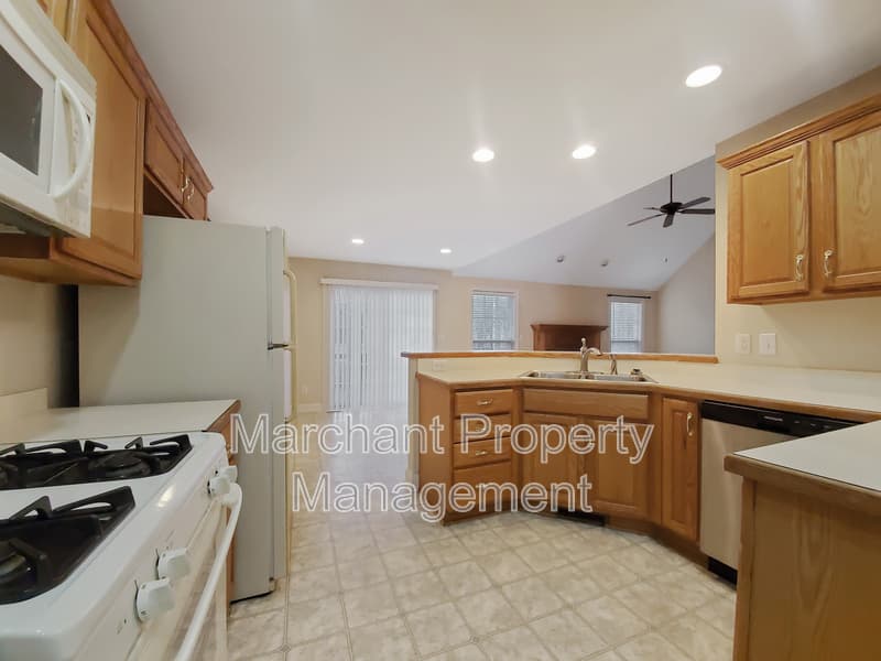 Greenville House: 11 Tupelo Court