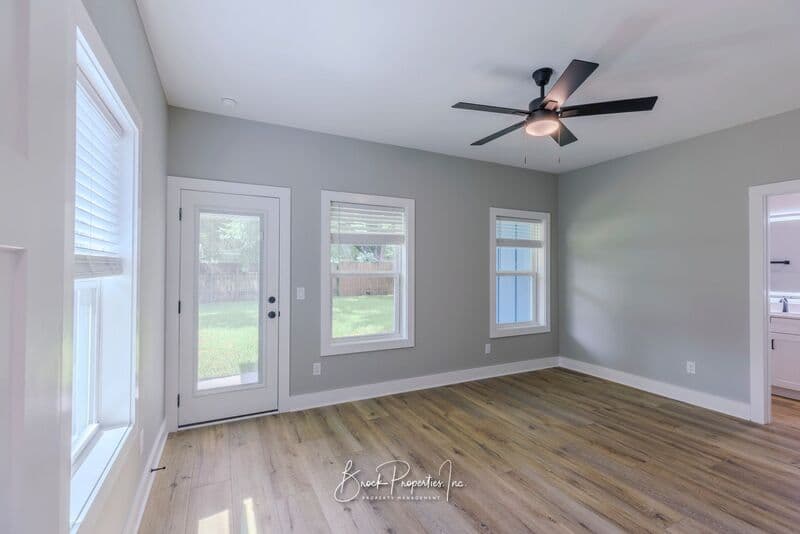Pensacola House: 8391 Kipling St