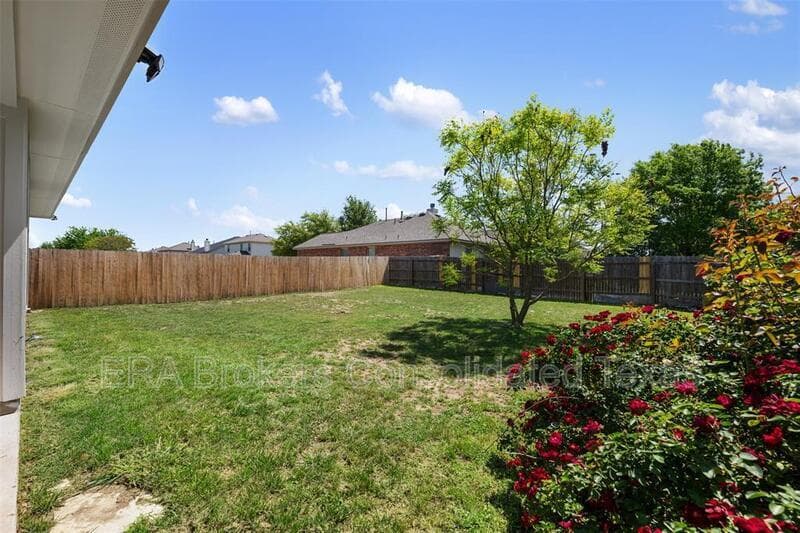 Pflugerville House: 18513 Silent Water Way