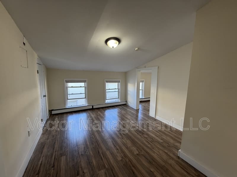 Bridgeport Condo: 543 Arctic Street - 2 right