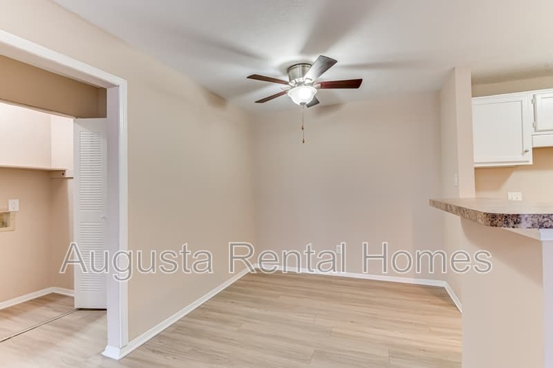 Augusta Condo: 2515 Center West Parkway - 9O