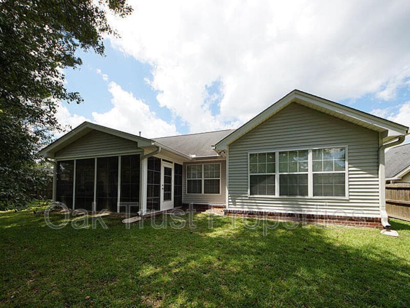 Hanahan House: 7237 Sweetgrass Blvd