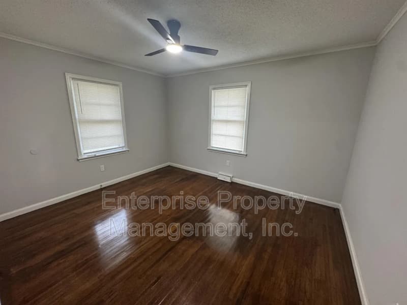 Memphis House: 3766 Argonne St