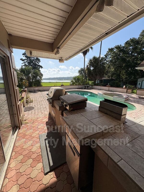 Tallahassee House: 2600 Lucerne Dr
