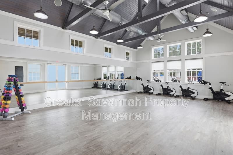 Pooler Townhome: 130 Danbury Court