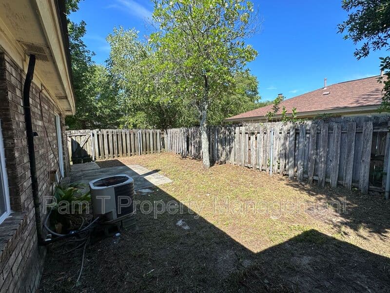 Savannah House: 1 Flowering Peach Court