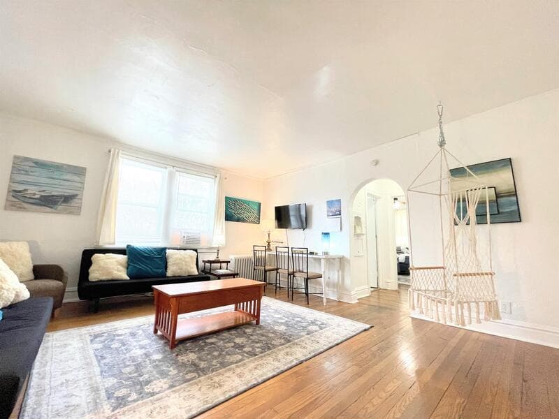 St Louis Condo: 6649 Berthold Ave