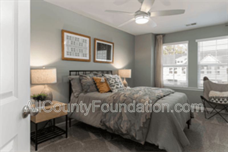 Moncks Corner House: 506 Trotters Lane