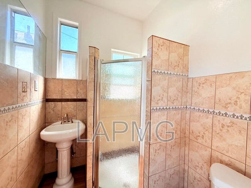 Los Angeles House: 1870 Daly Street