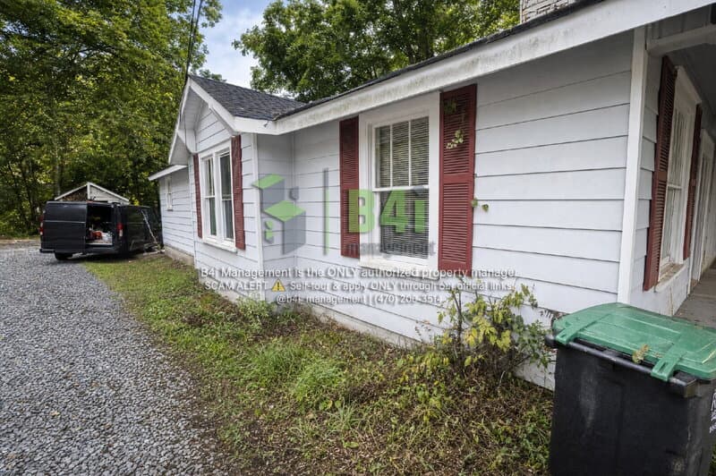 Rome House: 302 Kingston Avenue Northeast