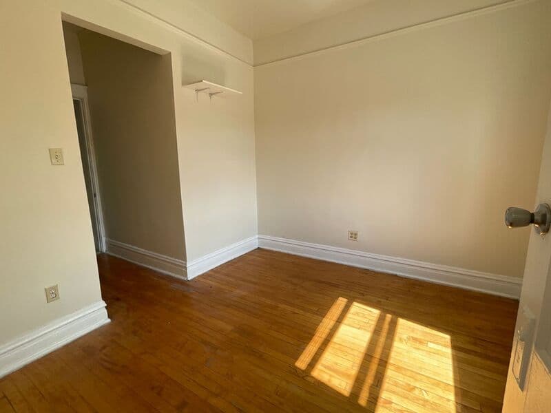 Chicago House: 4424 W. Armitage 2W