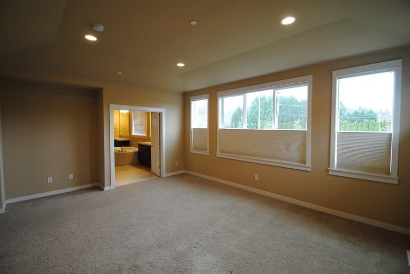 Redmond House: 15945 NE 117th St